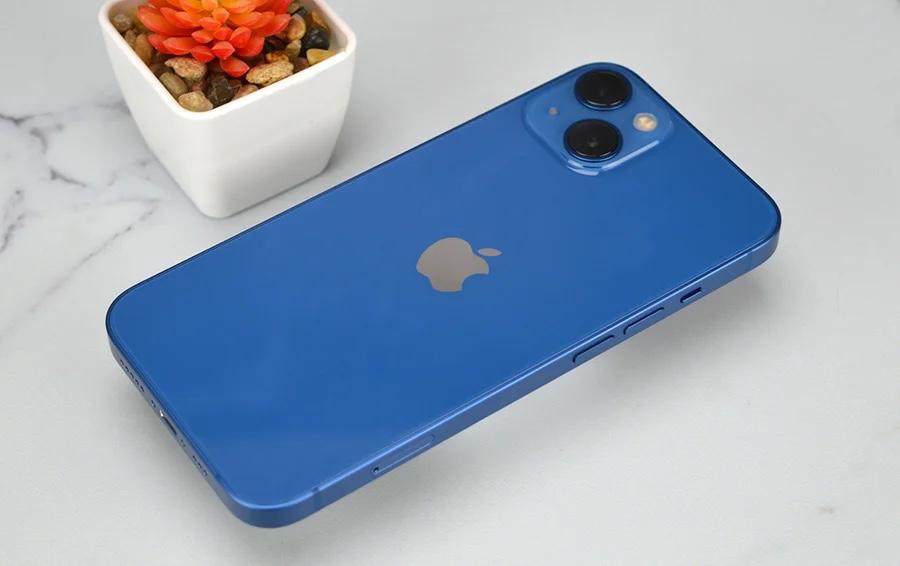 iPhone 13 màu xanh dương (blue)