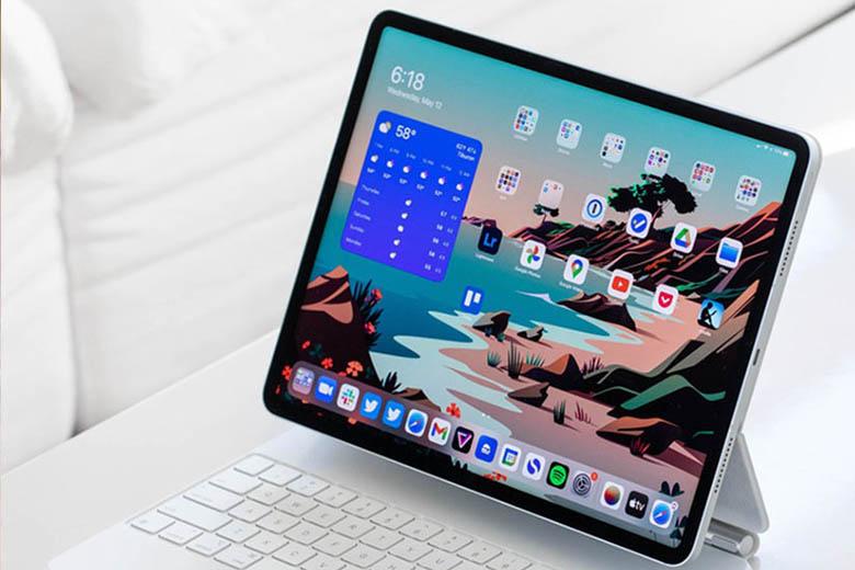 iPad Pro 2021 với màn hình hiển thị siêu sắc nét