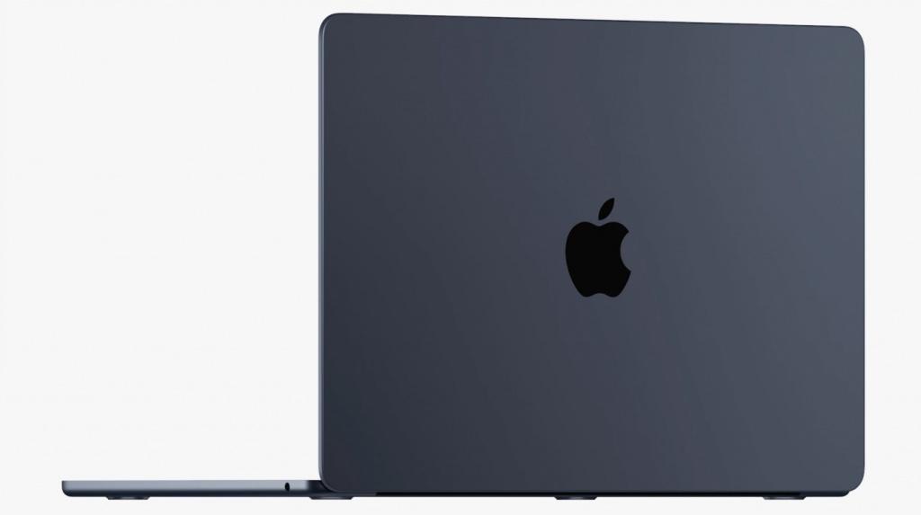 MacBook Air M2 có thiết kế mới với độ mỏng của body máy là 1,13cm